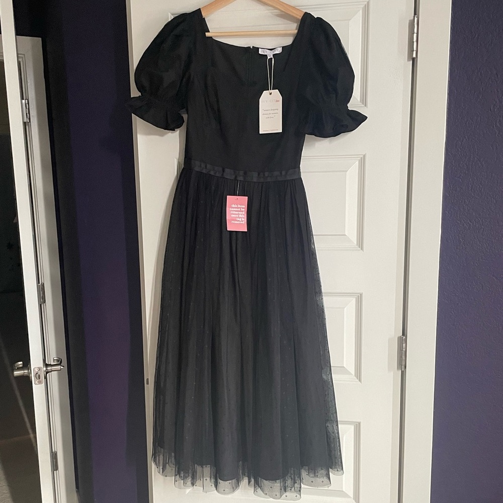 Ivy City Ballerina in Black